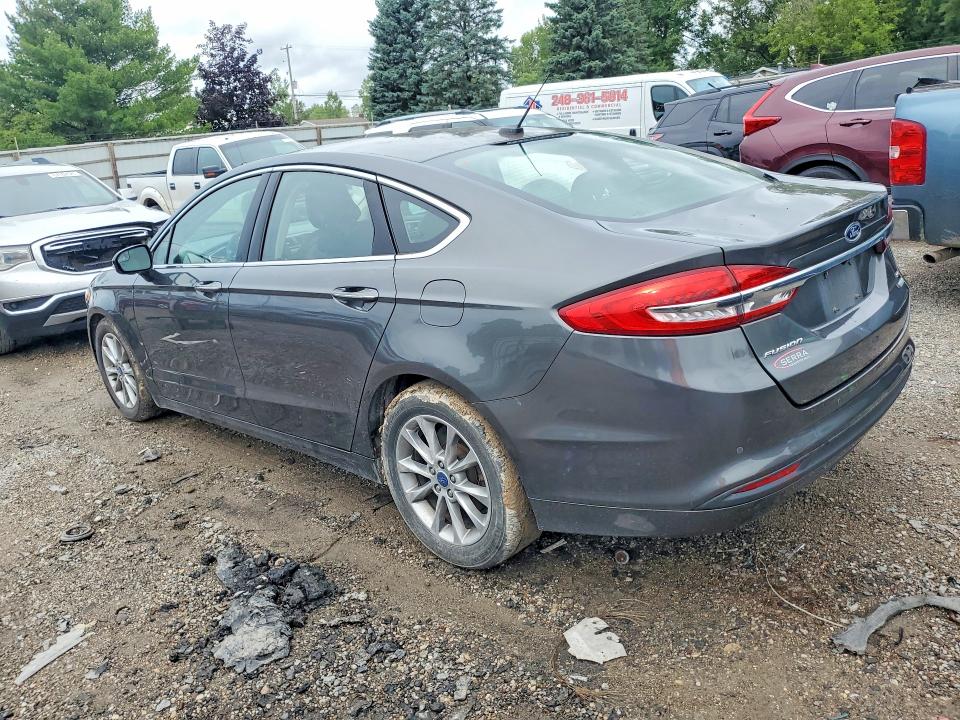 67624056 :رقم المزاد ، 3FA6P0HD9HR405563 vin ، 2017 Ford Fusion مزاد بيع