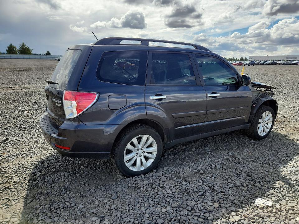 68053476 :رقم المزاد ، JF2SHADC1DH407393 vin ، 2013 Subaru Forester مزاد بيع