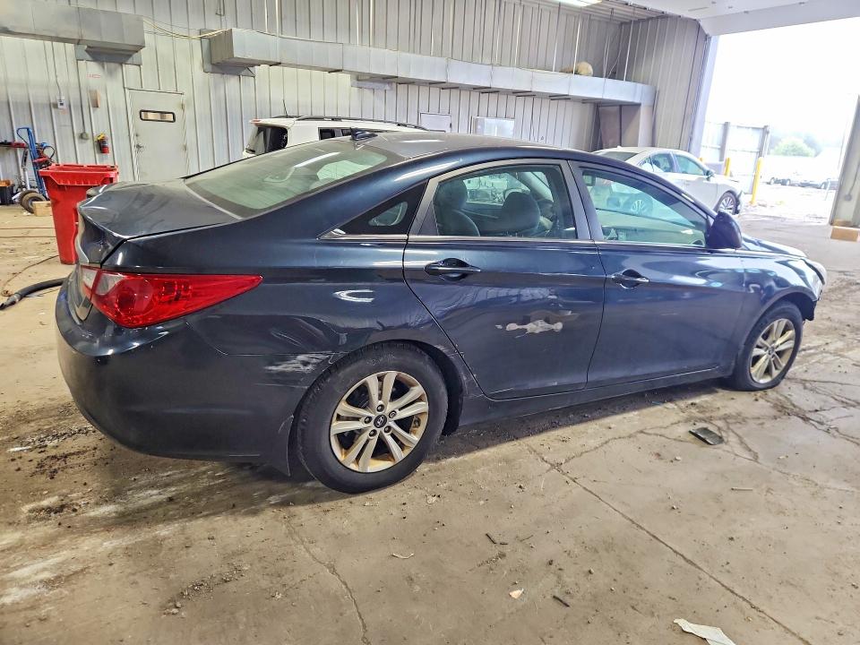 69420306 :رقم المزاد ، 5NPEB4AC8DH545114 vin ، 2013 Hyundai Sonata مزاد بيع
