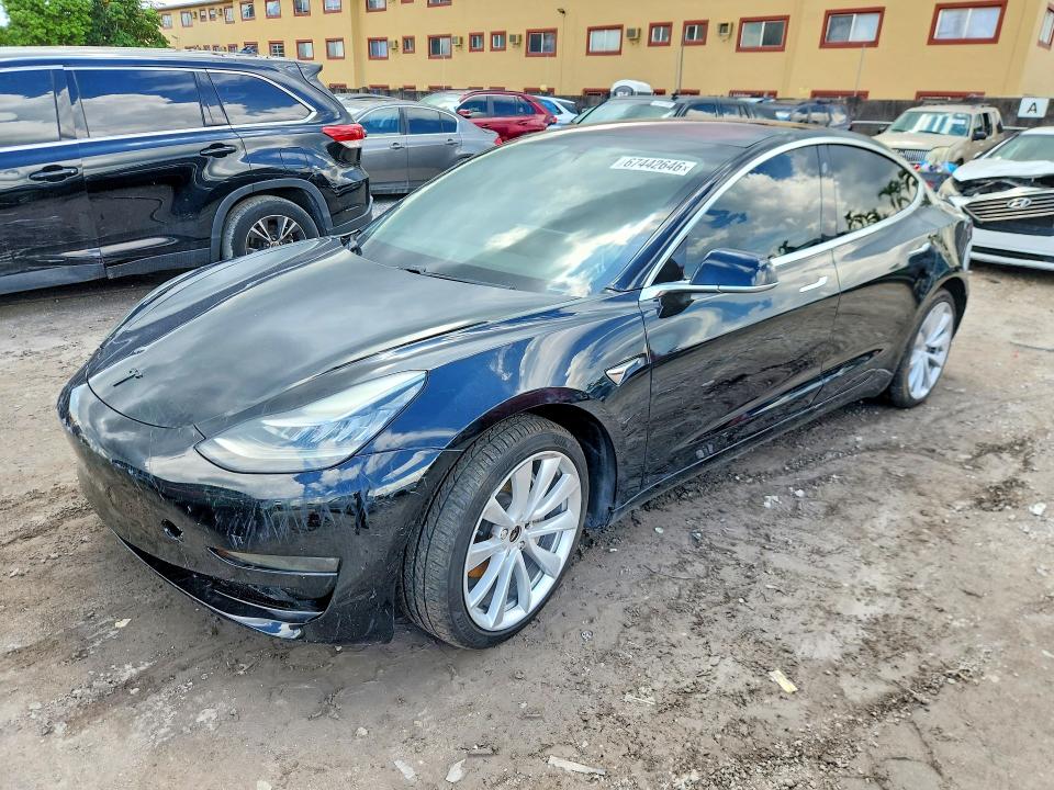 Продажа на аукционе авто 2018 Tesla Model 3, vin: 5YJ3E1EA1JF023487, номер лота: 67442646