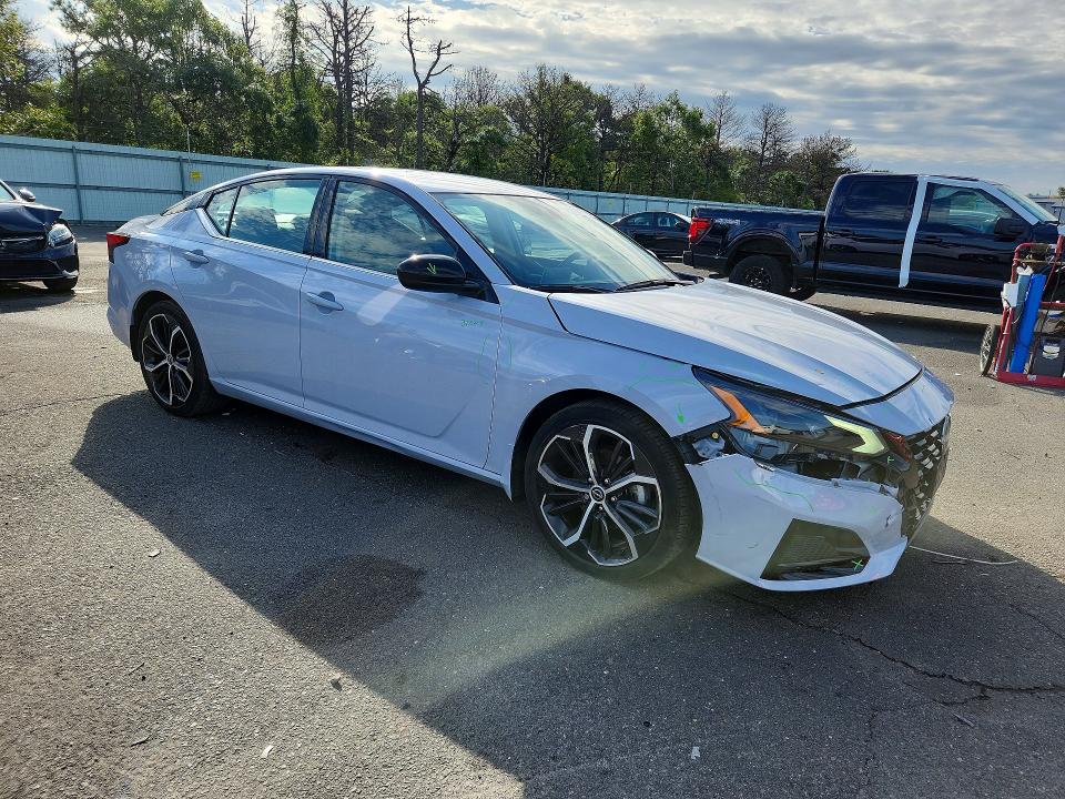 68091526 :رقم المزاد ، 1N4BL4CV1SN336525 vin ، 2025 Nissan Altima مزاد بيع