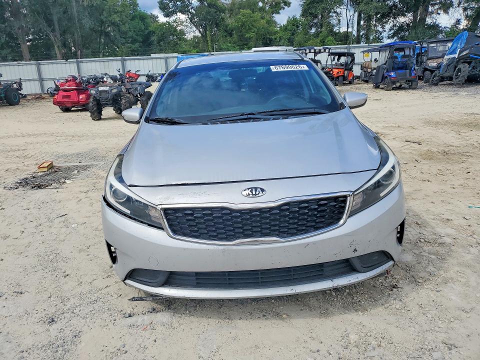 2018 Kia Forte მანქანა იყიდება აუქციონზე, vin: 3KPFK4A77JE233762, აუქციონის ნომერი: 67690626