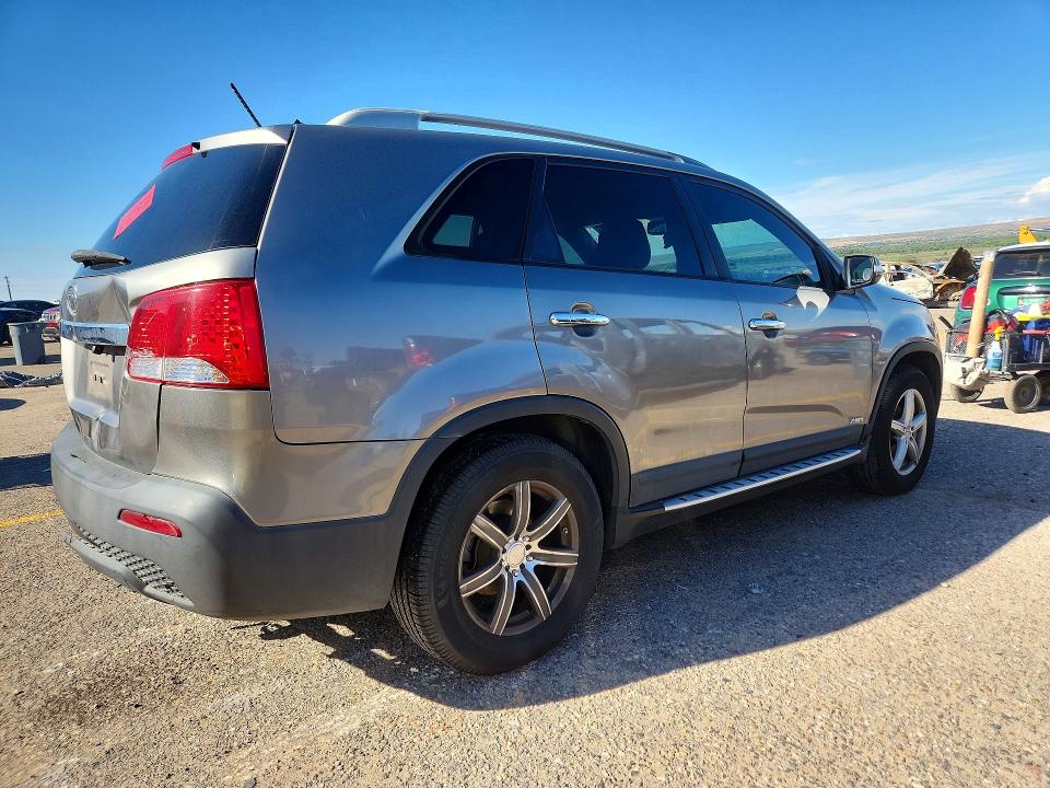 70053466 :رقم المزاد ، 5XYKTDA21CG279819 vin ، 2012 Kia Sorento مزاد بيع