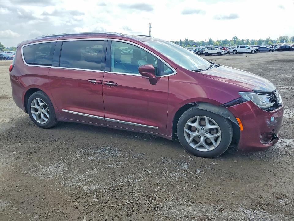 66902326 :رقم المزاد ، 2C4RC1EGXJR166804 vin ، 2018 Chrysler Pacifica مزاد بيع