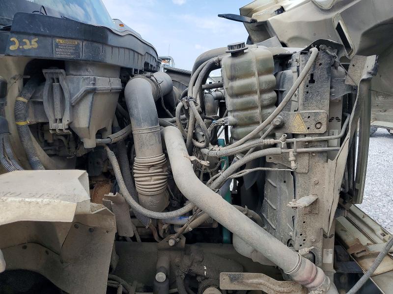 Продажа на аукционе авто 2011 International 7400, vin: 1HTWGAAT2BJ424753, номер лота: 68027586
