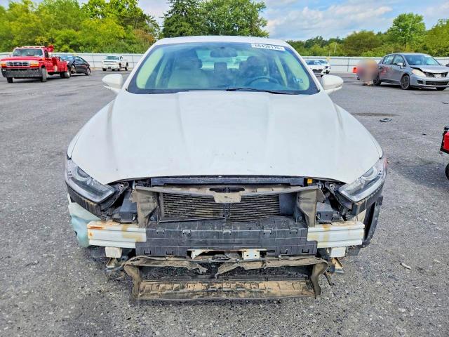 68436116 :رقم المزاد ، 3FA6P0H72GR261394 vin ، 2016 Ford Fusion مزاد بيع