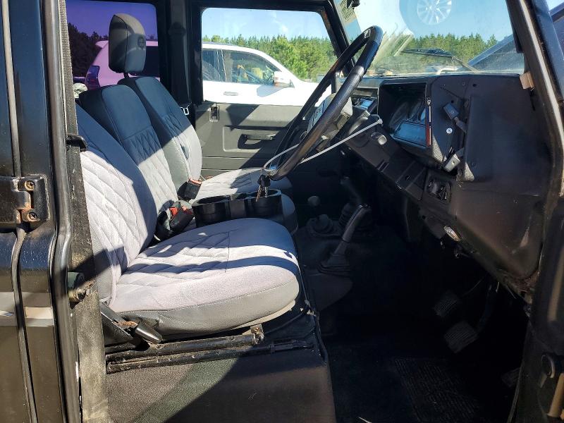 1997 Land Rover Defender მანქანა იყიდება აუქციონზე, vin: SALLDHM67TA997584, აუქციონის ნომერი: 70880566