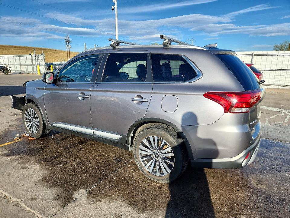 2020 Mitsubishi Outlander მანქანა იყიდება აუქციონზე, vin: JA4AD3A30LJ001547, აუქციონის ნომერი: 69225756