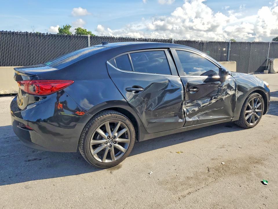 Продаж на аукціоні авто 2018 Mazda 3, vin: 3MZBN1V32JM266151, номер лоту: 69080486