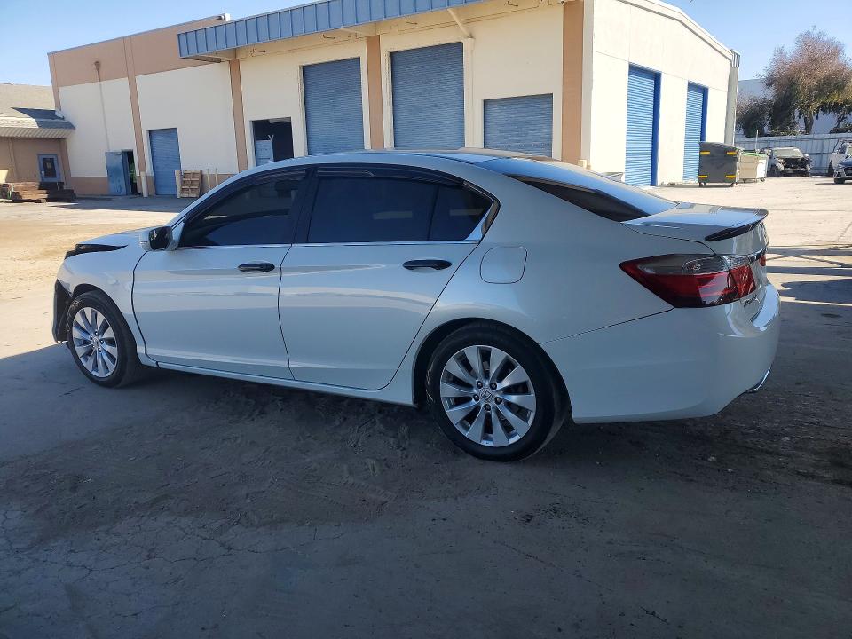 2015 Honda Accord მანქანა იყიდება აუქციონზე, vin: 1HGCR2F77FA097043, აუქციონის ნომერი: 70841446