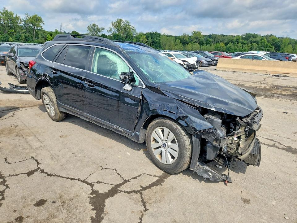 67319686 :رقم المزاد ، 4S4BSAFC2K3322260 vin ، 2019 Subaru Outback مزاد بيع