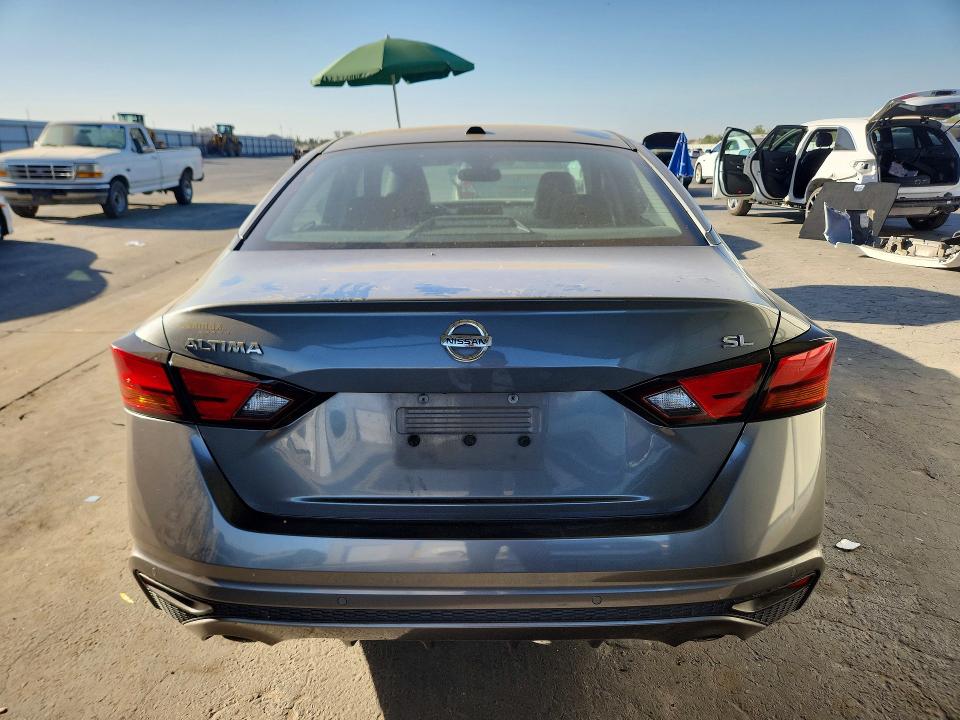 Продажа на аукционе авто 2019 Nissan Altima, vin: 1N4BL4EV8KC220215, номер лота: 70827436