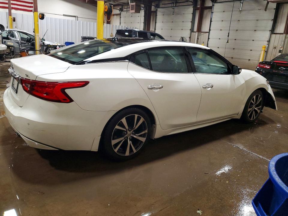 70738176 :رقم المزاد ، 1N4AA6AP3HC408833 vin ، 2017 Nissan Maxima مزاد بيع