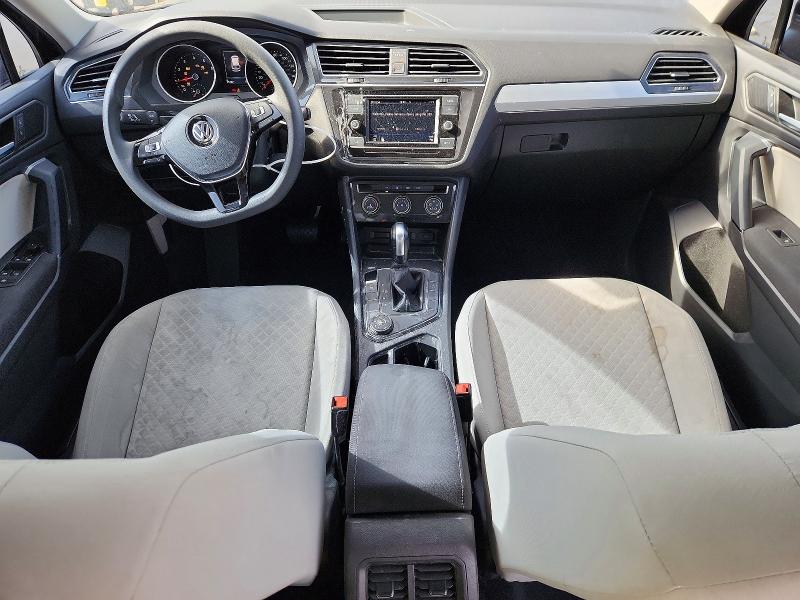 69338096 :رقم المزاد ، 3VV0B7AX4KM095808 vin ، 2019 Volkswagen Tiguan مزاد بيع