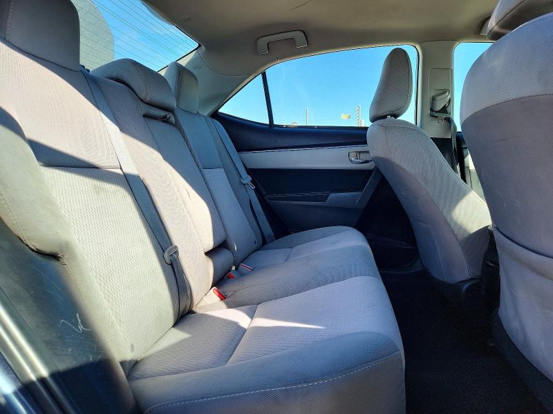 67694226 :رقم المزاد ، 2T1BURHE3FC402630 vin ، 2015 Toyota Corolla مزاد بيع