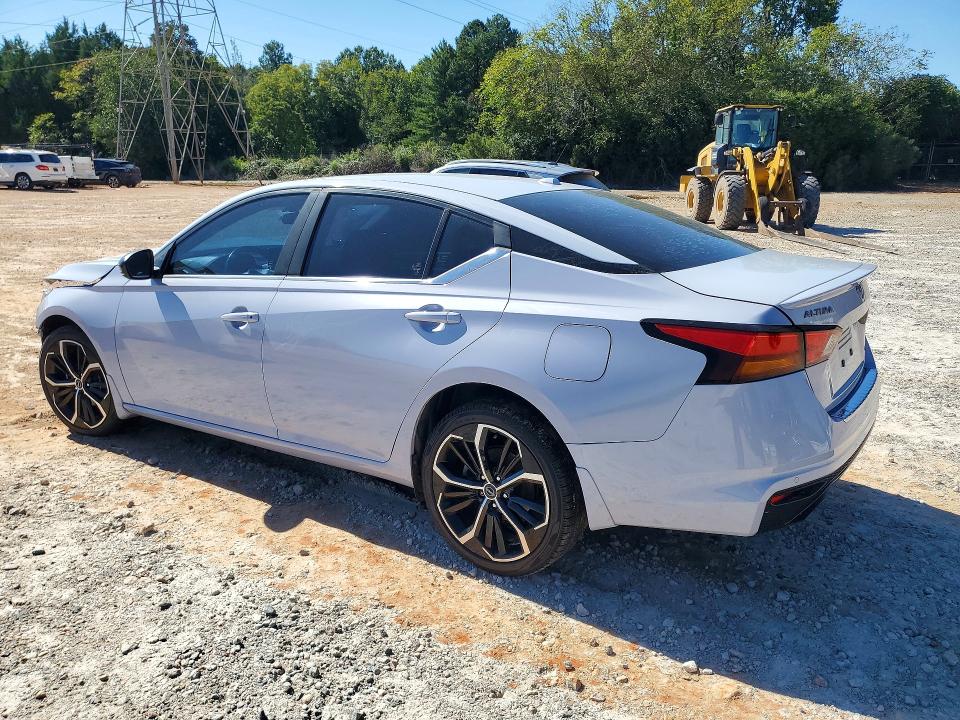 66700076 :رقم المزاد ، 1N4BL4CW7PN315307 vin ، 2023 Nissan Altima مزاد بيع
