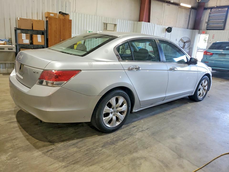 70996836 :رقم المزاد ، 1HGCP36858A081883 vin ، 2008 Honda Accord مزاد بيع