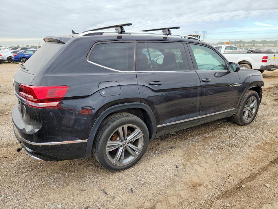 2018 Volkswagen Atlas მანქანა იყიდება აუქციონზე, vin: 1V2RR2CA0JC567529, აუქციონის ნომერი: 70448646
