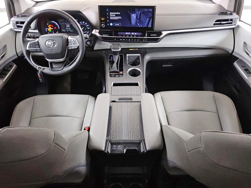 Продаж на аукціоні авто 2025 Toyota Sienna, vin: 5TDYRKEC6SS256974, номер лоту: 69942396