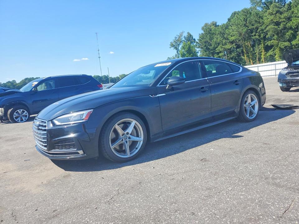 67700346 :رقم المزاد ، WAUENCF59JA123719 vin ، 2018 Audi A5 مزاد بيع
