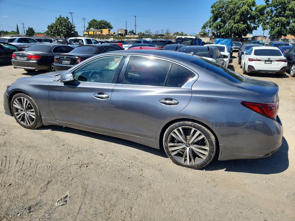 68302496 :رقم المزاد ، JN1EV7AP6JM354680 vin ، 2018 Infiniti Q50 مزاد بيع