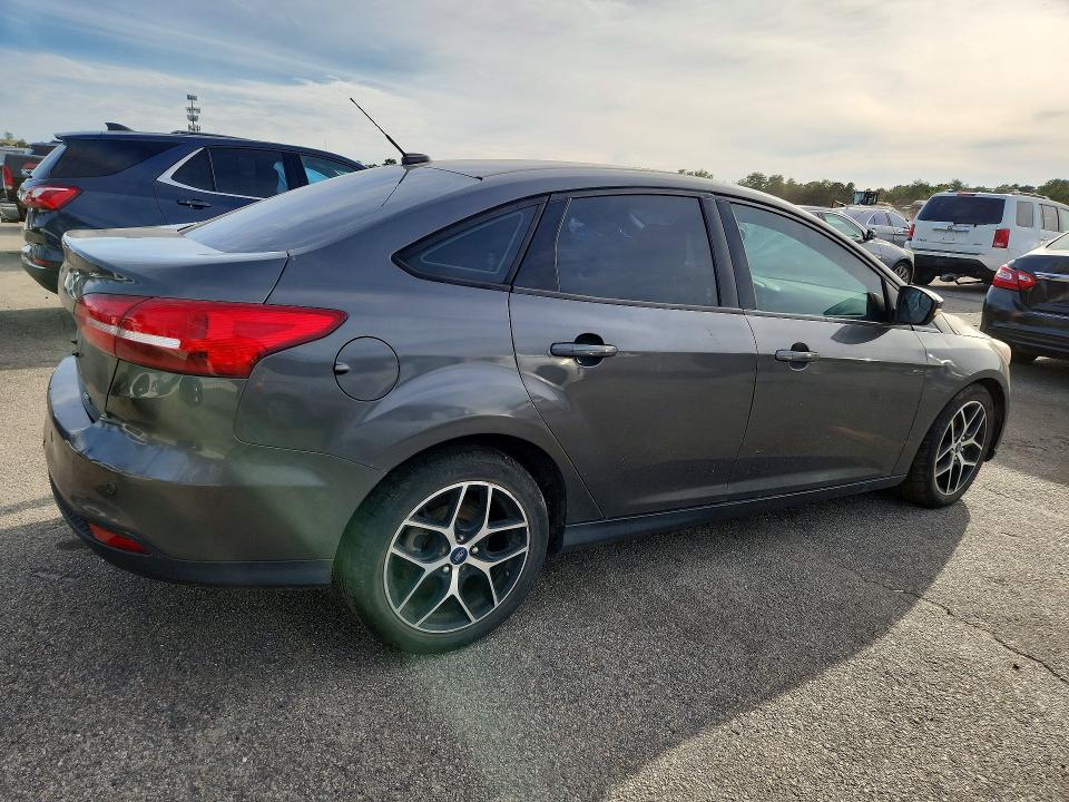 Продажа на аукционе авто 2017 Ford Focus, vin: 1FADP3E21HL261940, номер лота: 70372456
