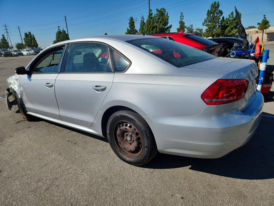 2013 Volkswagen Passat მანქანა იყიდება აუქციონზე, vin: 1VWAP7A32DC033875, აუქციონის ნომერი: 70638006