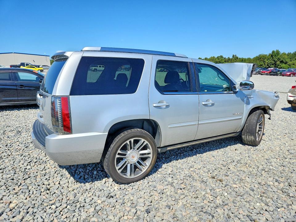 68946286 :رقم المزاد ، 1GYS4CEF4CR262660 vin ، 2012 Cadillac Escalade مزاد بيع