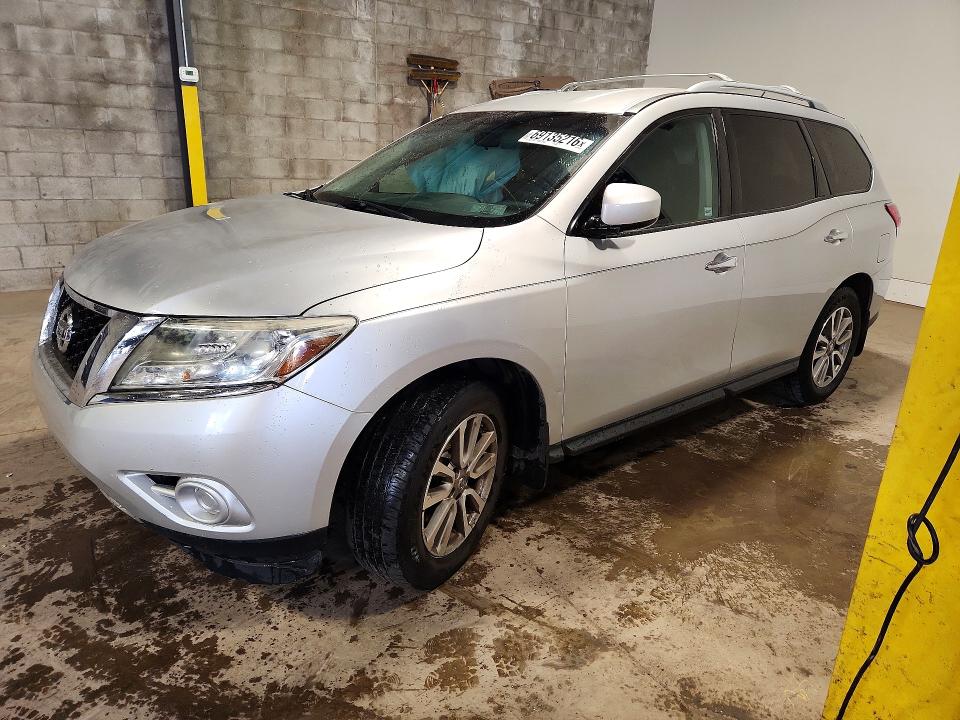 Продаж на аукціоні авто 2015 Nissan Pathfinder, vin: 5N1AR2MM8FC690988, номер лоту: 69135216