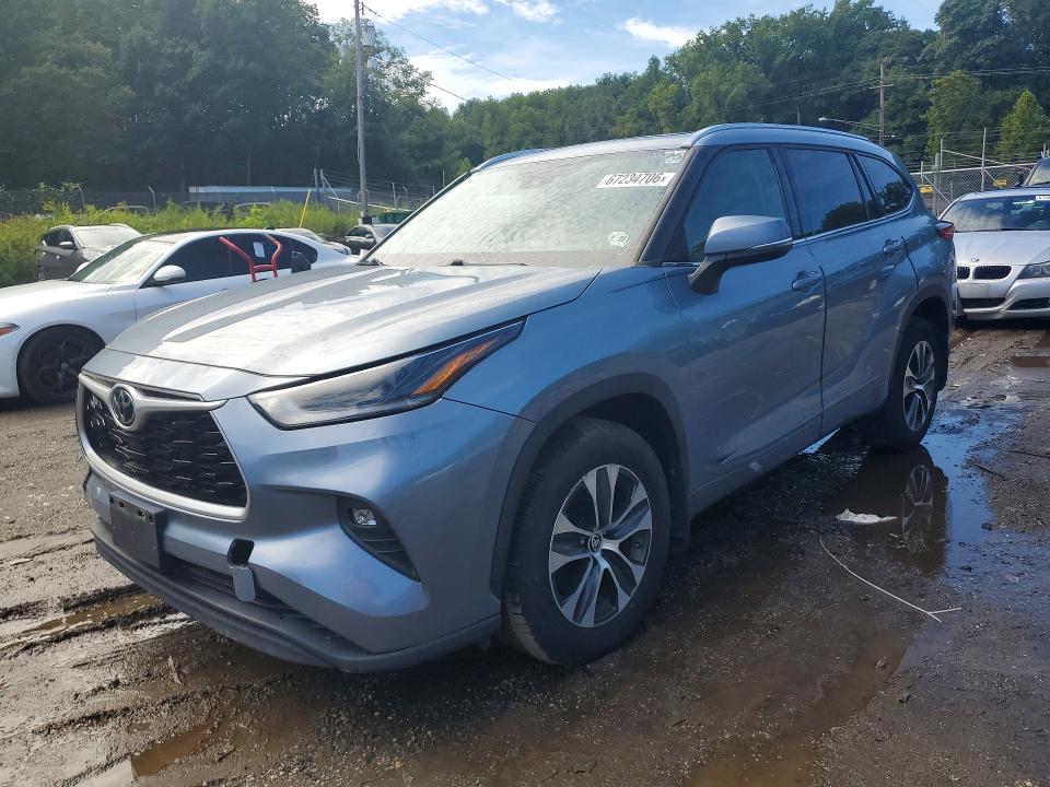 Продаж на аукціоні авто 2021 Toyota Highlander, vin: 5TDHZRBH2MS133619, номер лоту: 67234706