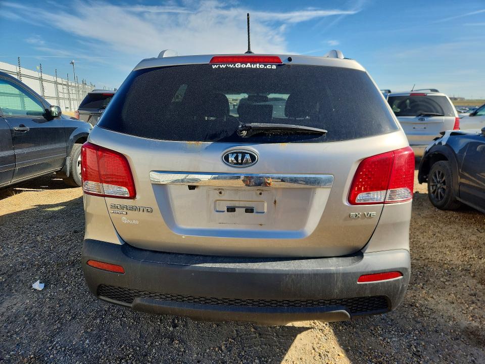 66607246 :رقم المزاد ، 5XYKUDA25DG358702 vin ، 2013 Kia Sorento مزاد بيع
