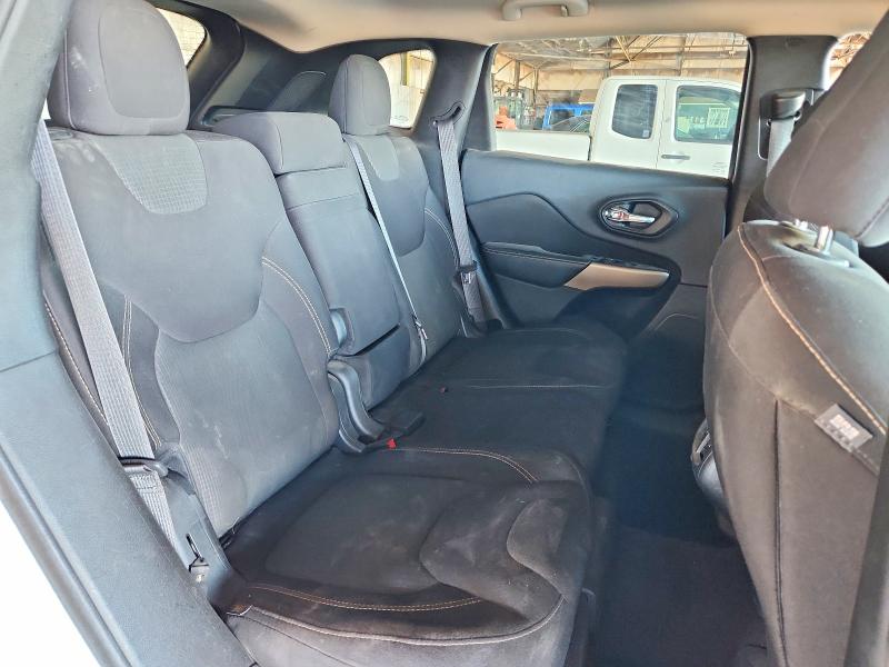 Продаж на аукціоні авто 2017 Jeep Cherokee, vin: 1C4PJLCB4HW668256, номер лоту: 70061906