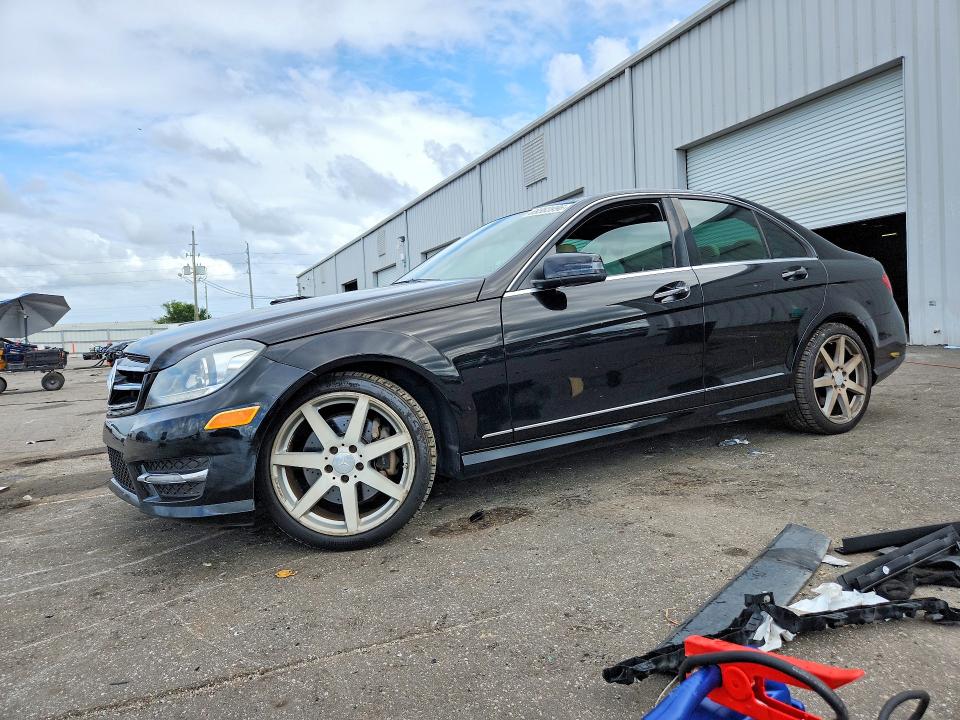 69383996 :رقم المزاد ، WDDGF5HB4EG162444 vin ، 2014 Mercedes-benz C مزاد بيع