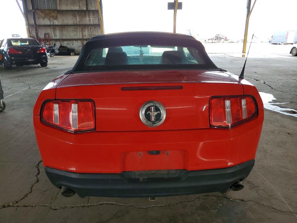 69623916 :رقم المزاد ، 1ZVBP8EM5C5235156 vin ، 2012 Ford Mustang مزاد بيع