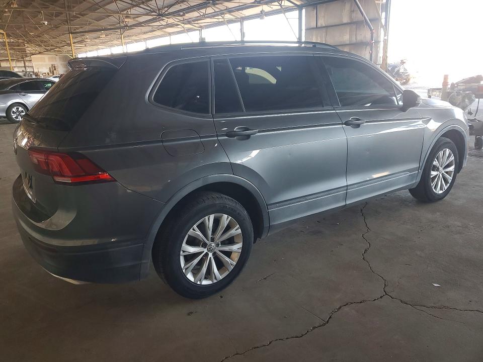 Продажа на аукционе авто 2019 Volkswagen Tiguan, vin: 3VV1B7AX1KM181503, номер лота: 68665716