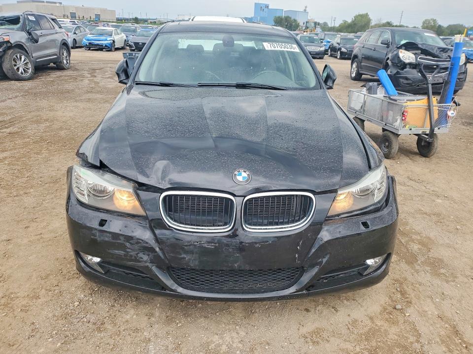 2011 Bmw 328 მანქანა იყიდება აუქციონზე, vin: WBAPK7G58BNN86016, აუქციონის ნომერი: 70705036