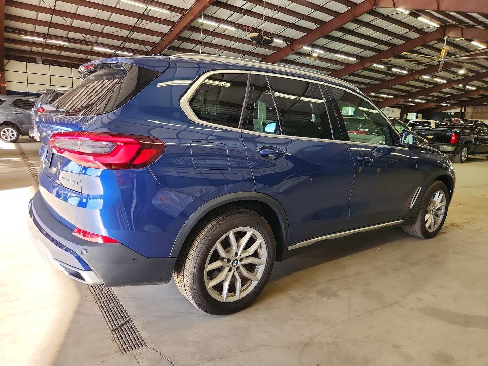 Продаж на аукціоні авто 2021 Bmw X5, vin: 5UXTA6C08M9F27585, номер лоту: 70132116