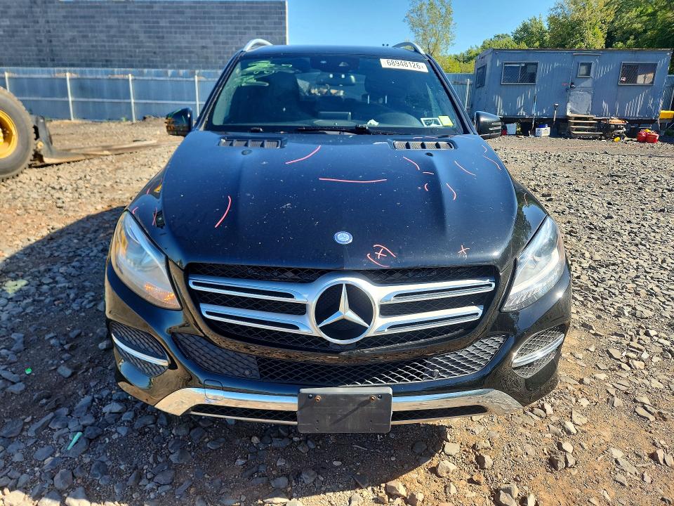 68948126 :رقم المزاد ، 4JGDA5HB7HA857807 vin ، 2017 Mercedes-benz Gle مزاد بيع