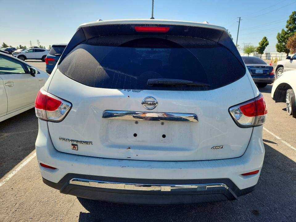 2015 Nissan Pathfinder მანქანა იყიდება აუქციონზე, vin: 5N1AR2MM7FC710891, აუქციონის ნომერი: 70908106