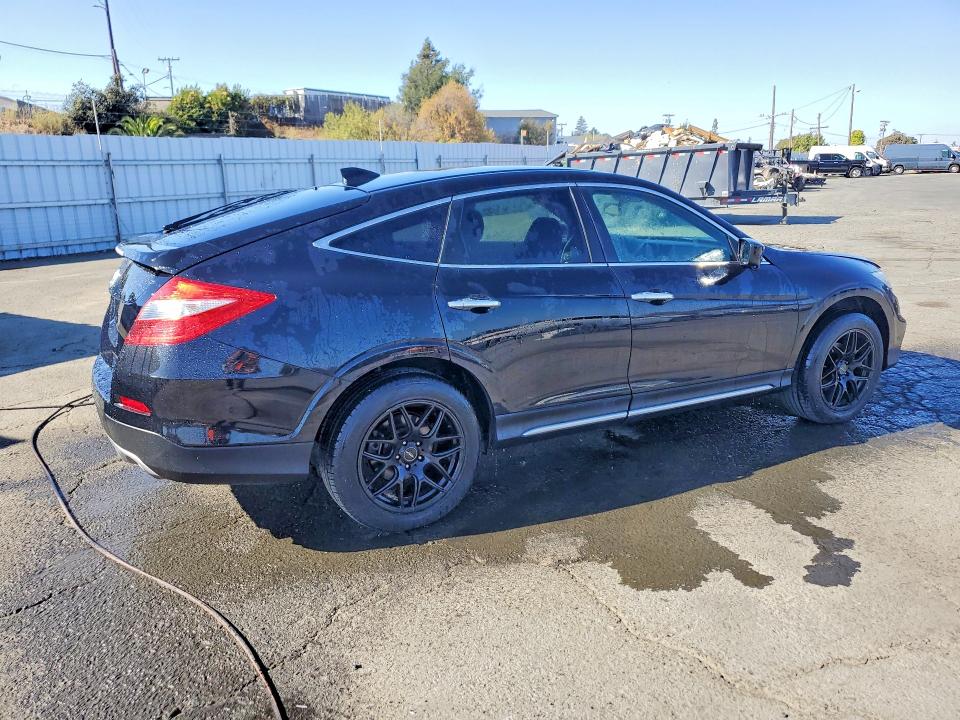 2013 Honda Crosstour მანქანა იყიდება აუქციონზე, vin: 5J6TF3H57DL002338, აუქციონის ნომერი: 70101796