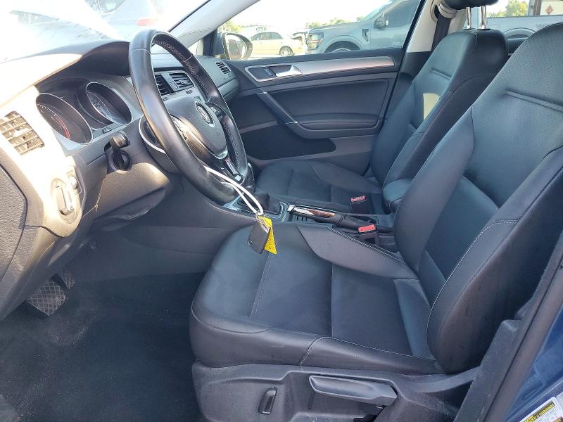 69392196 :رقم المزاد ، 3VW217AUXHM072040 vin ، 2017 Volkswagen Golf مزاد بيع