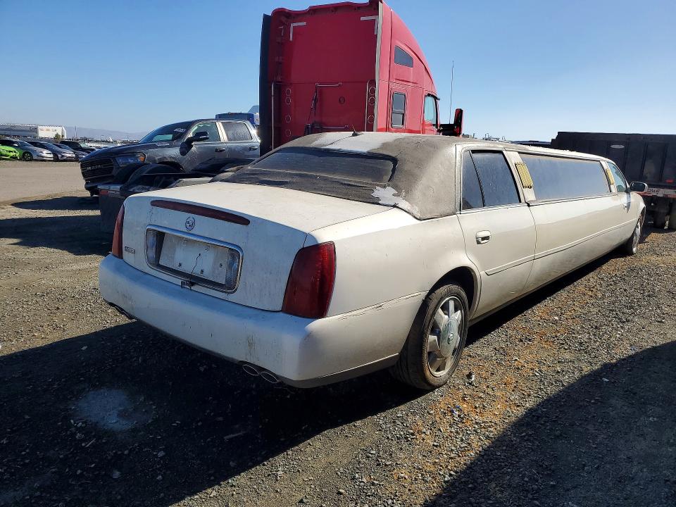 Продажа на аукционе авто 2005 Cadillac Professional Chassis, vin: 1GEEH90Y55U550357, номер лота: 69821576