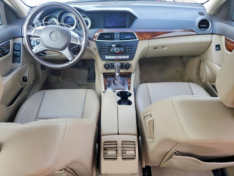 Продажа на аукционе авто 2013 Mercedes-benz C, vin: WDDGF8ABXDR266256, номер лота: 69400136