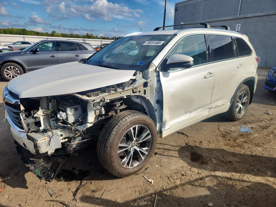 Продажа на аукционе авто 2016 Toyota Highlander, vin: 5TDJKRFH9GS285434, номер лота: 70851466