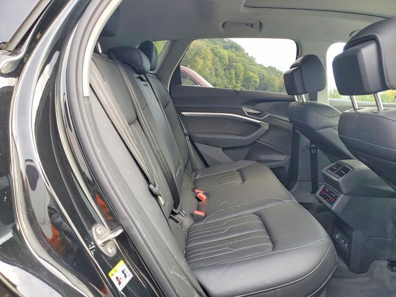 Продажа на аукционе авто 2021 Audi E-tron, vin: WA1VAAGE8MB005946, номер лота: 69015036