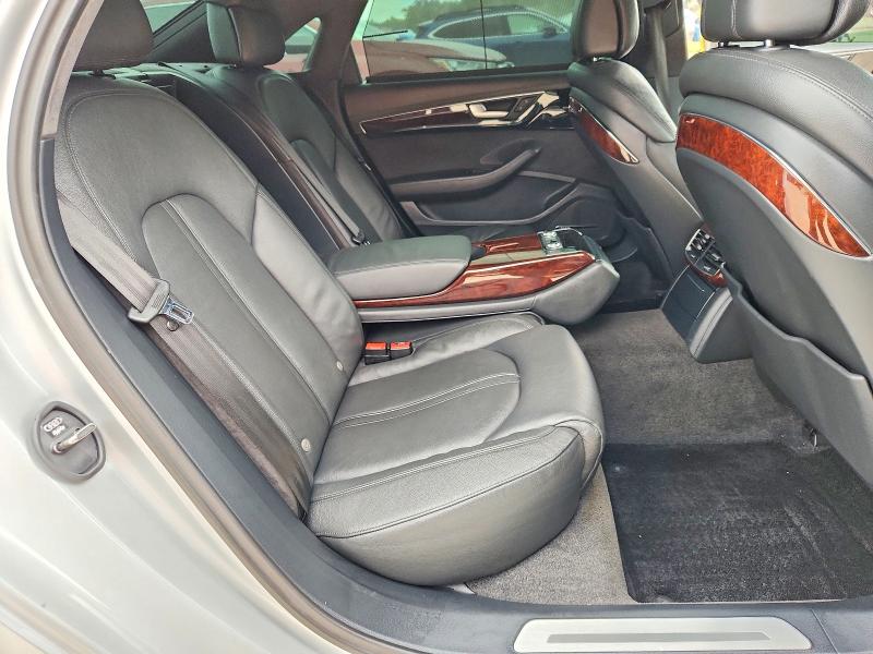 70766446 :رقم المزاد ، WAURVAFD9CN006120 vin ، 2012 Audi A8 مزاد بيع