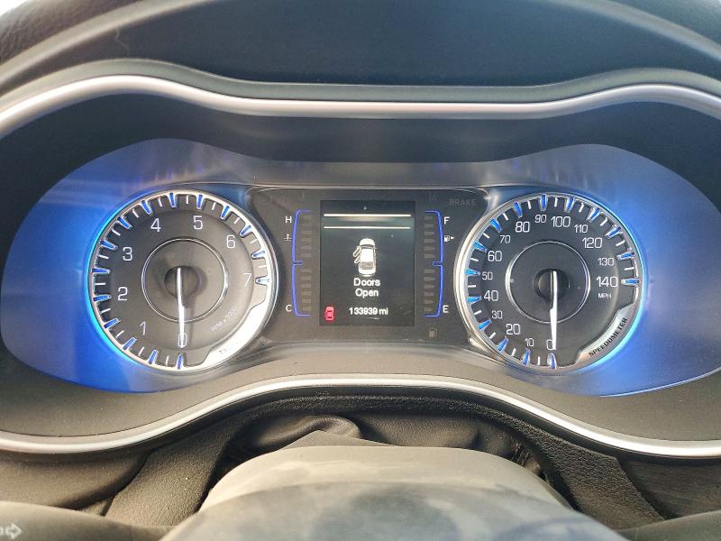 69968186 :رقم المزاد ، 1C3CCCAB8FN666982 vin ، 2015 Chrysler 200 مزاد بيع