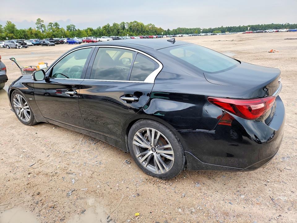 68225126 :رقم المزاد ، JN1EV7AP2JM355423 vin ، 2018 Infiniti Q50 مزاد بيع