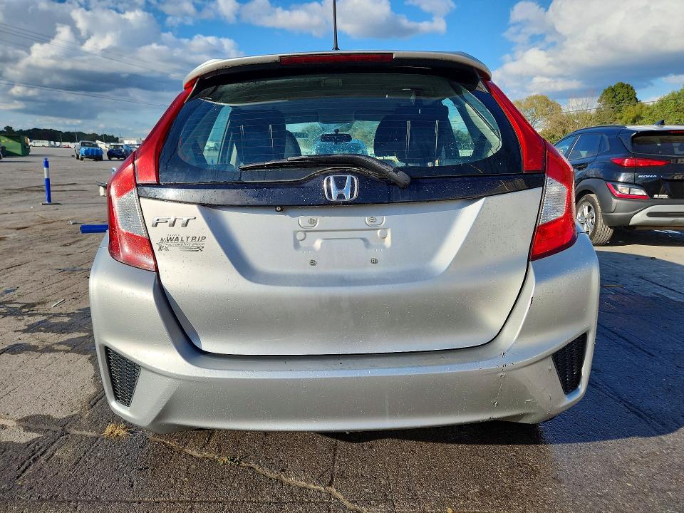 2015 Honda Fit მანქანა იყიდება აუქციონზე, vin: 3HGGK5H54FM738056, აუქციონის ნომერი: 70439026
