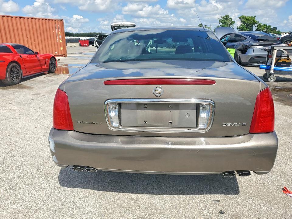 68105486 :رقم المزاد ، 1G6KD54Y01U158653 vin ، 2001 Cadillac Deville مزاد بيع